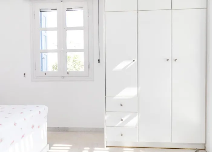 Glyfada Sea View Apartment *